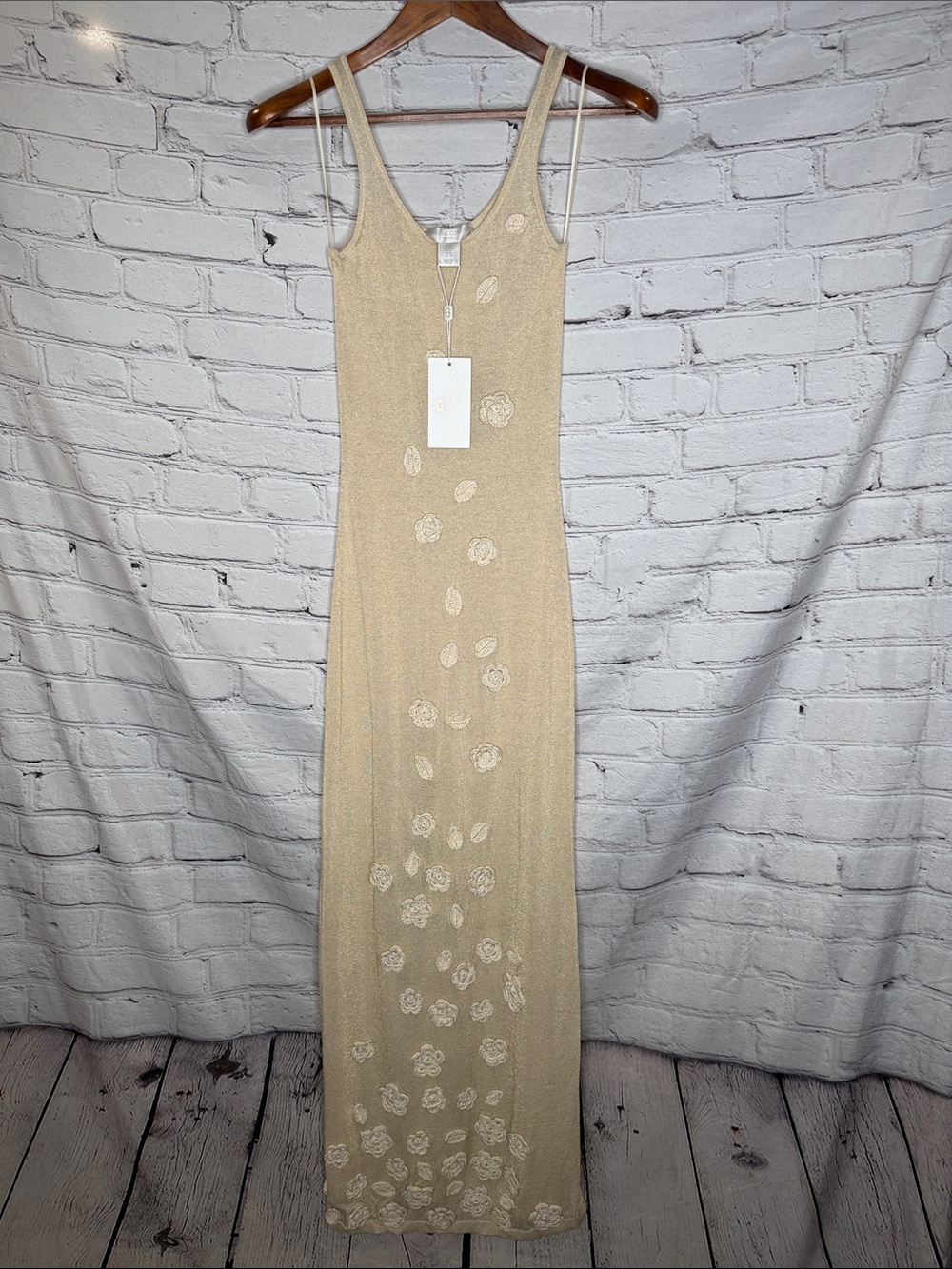 Caroline Constas New York Beige Sleeveless Metallic Maxi Dress W/Floral Applique